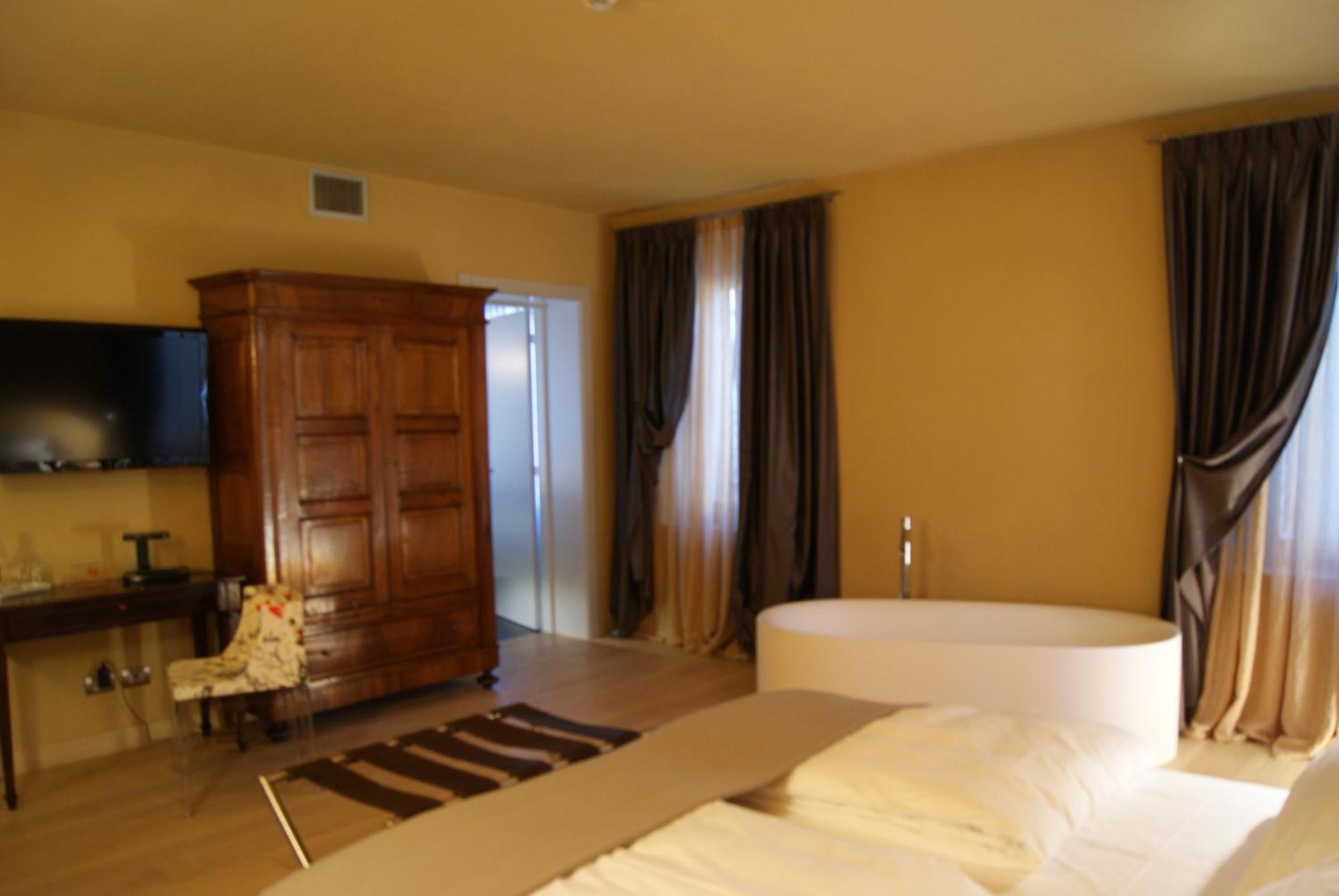 ソアーヴェ Damaranto Residenza E Cucina Bed & Breakfast エクステリア 写真